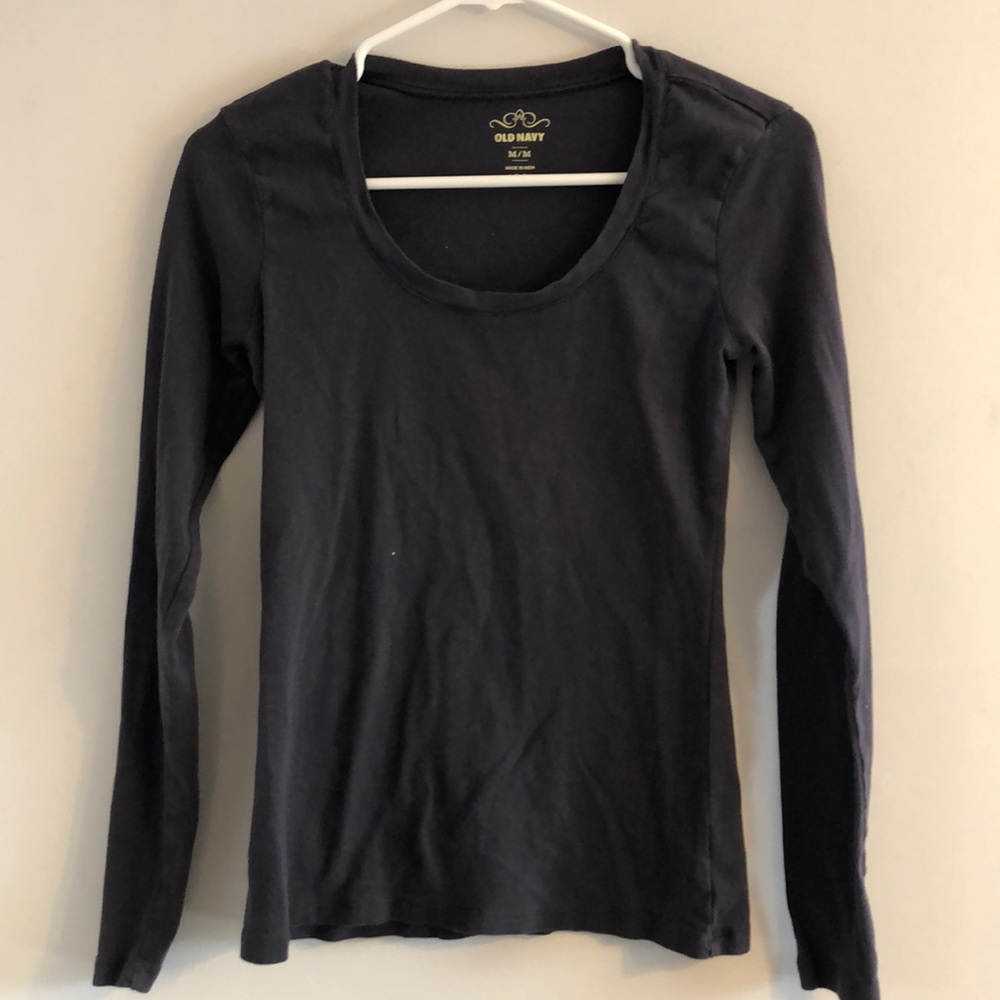 Old navy woman’s long sleeve top size M